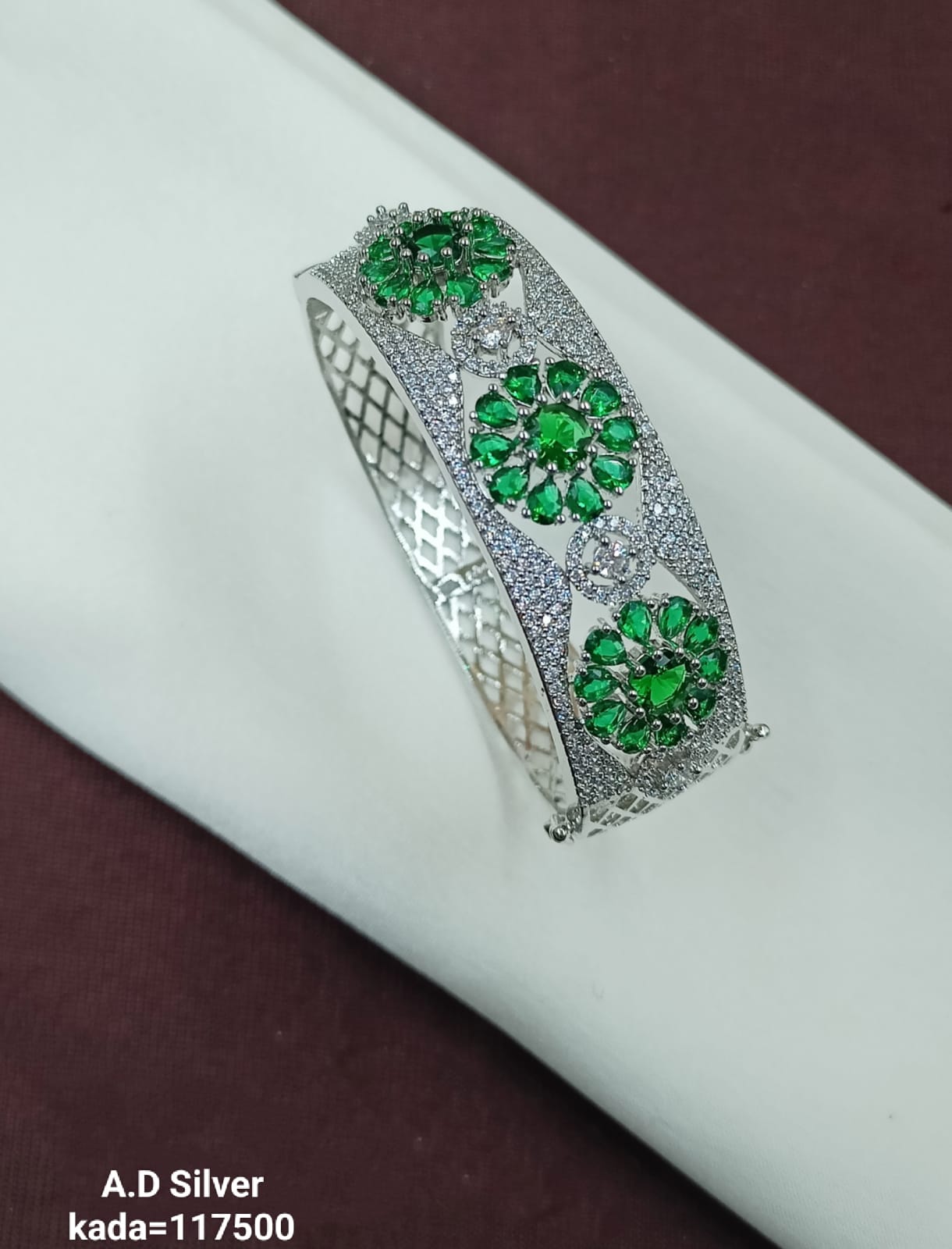 Radiant AD Silver Bracelet with Green Floral Stone Design - Lucentemarket